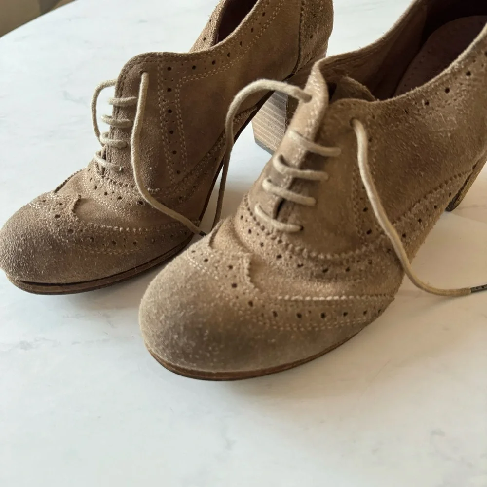 ALLSAINTS SPITAFIELDS Heeled Oxford Wingtip Suede Lace Up • size 38 (7.5) - Picture 6 of 16